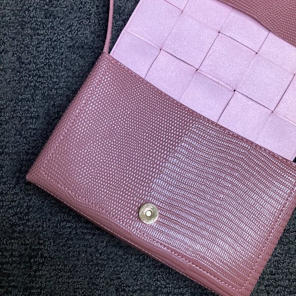 Woven Crossbody Bag - Picture 4 of 11